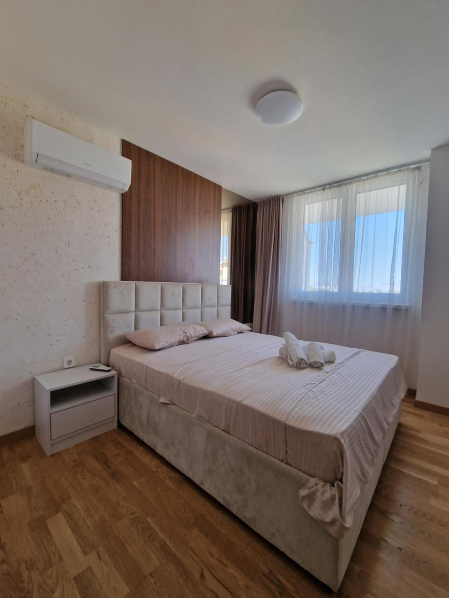 Petkov5Ki.Luxuryapartments Skopie Habitación foto